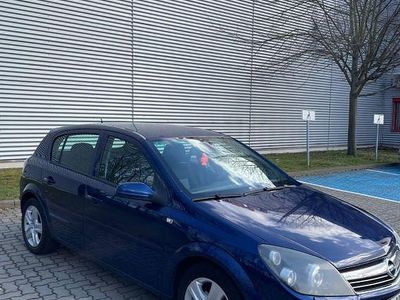 Usata Opel Astra Edition 116 CV (85 kW) 2009 Blu Berlina