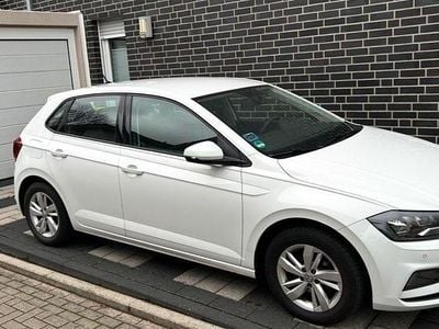 Weiß Gebraucht 2019 VW Polo Comfortline Kleinwagen | 9.900 € (Fairer Preis)