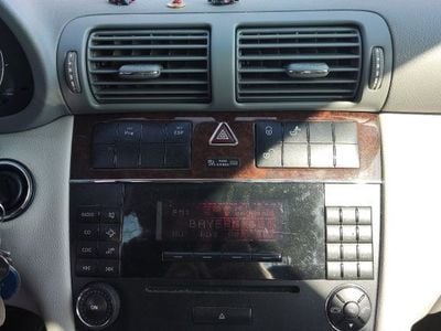 Mercedes C240