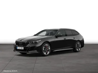 Gebraucht BMW i5 Sport Line 250 kW (340 PS) 2025 Schwarz Kombi