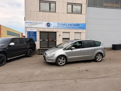 Gebraucht Ford S-MAX Titanium 140 PS (102 kW) 2006 Silber Van / Kleinbus