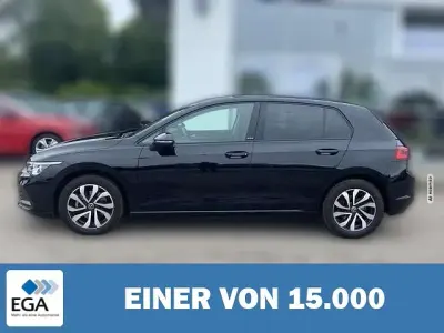 Gebraucht VW Golf VIII Active 150 PS (110 kW) 2023 Schwarz metallic