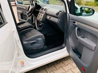 gebraucht VW Touran Benzin 7 Sitze | Tekniche super