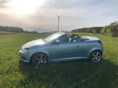 Begagnad Opel Tigra 125 HK (91 kW) 2006 Blå Cab