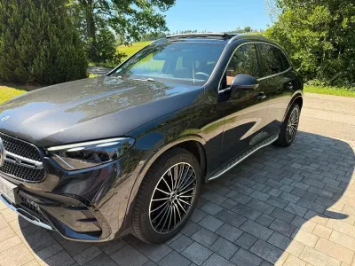 Gebraucht Mercedes GLC300 269 PS (197 kW) 2025 Grau SUV