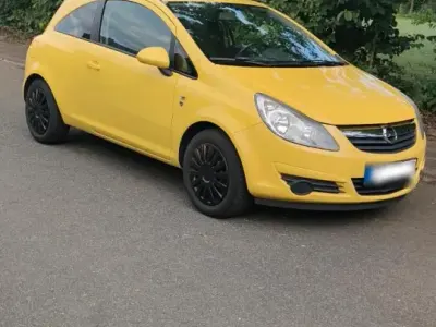 Gebraucht Opel Corsa 70 PS (51 kW) 2010 Gelb Kleinwagen