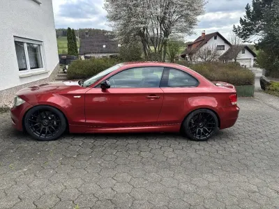 Gebraucht BMW 135 Sport Line 306 PS (225 kW) 2007 Rot Kleinwagen
