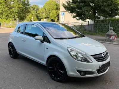 Usado Opel Corsa 90 HP (66 kW) 2009 Citadino