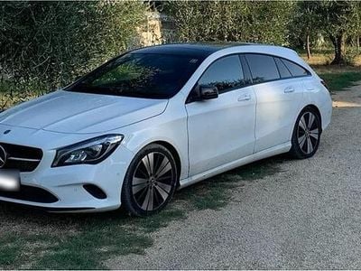 Gebraucht Mercedes CLA200 Shooting Brake 163 PS (119 kW) 2019 Weiß Kombi