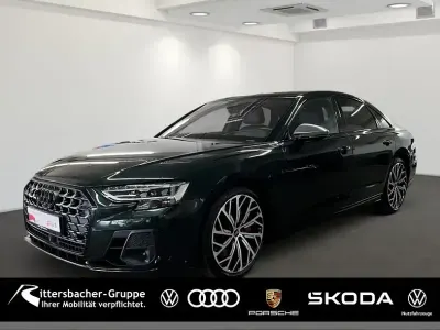 Gebraucht Audi S8 Ambiente 571 PS (419 kW) 2025 Tiefrün, perleffekt Limousine