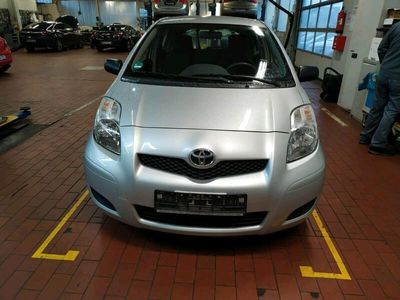 gebraucht Toyota Yaris 1.0 VVT-1 69 PS