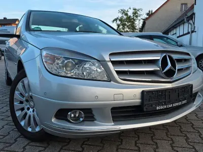 Gebraucht Mercedes C180 156 PS (114 kW) 2010 Silber Limousine