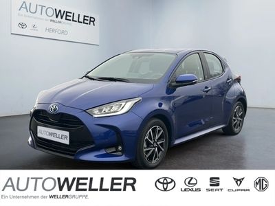 gebraucht Toyota Yaris Hybrid 1.5 VVT-i Team D *Navi*LED*ACC*LMF*