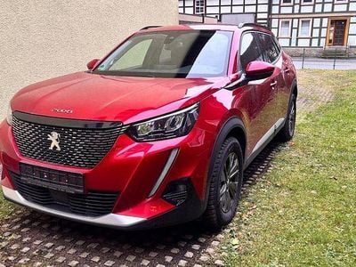 Gebraucht Peugeot 2008 Allure 131 PS (96 kW) 2021 Rot SUV