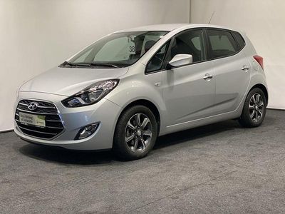 Silber Gebraucht 2017 Hyundai ix20 YES! Kleinwagen | 11.450 € (Fairer Preis)