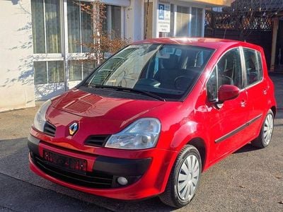 Rot Gebraucht 2011 Renault Modus Dynamique Van / Kleinbus | 4.900 € (Teuer)