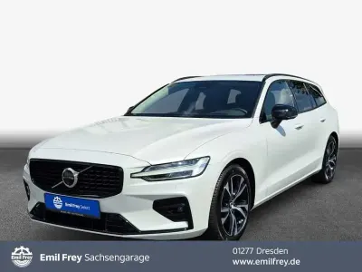 Gebraucht Volvo V60 145 PS (106 kW) 2025 Kombi