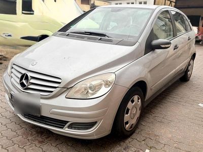 Mercedes B150
