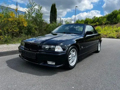 Gebraucht BMW 320 Cabriolet M Sport 150 PS (110 kW) 1995 Schwarz Cabrio