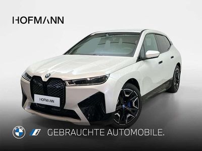 Mineralweiß metallic Gebraucht 2023 BMW iX Sport Line SUV | 47.805 € (Guter Preis)
