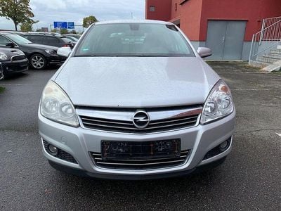 Silber Gebraucht 2008 Opel Astra Edition Limousine | 1.500 € (Guter Preis)