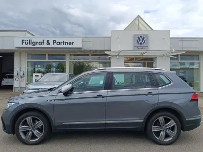 Gebraucht VW Tiguan Allspace Elegance 200 PS (147 kW) 2022 Grau SUV