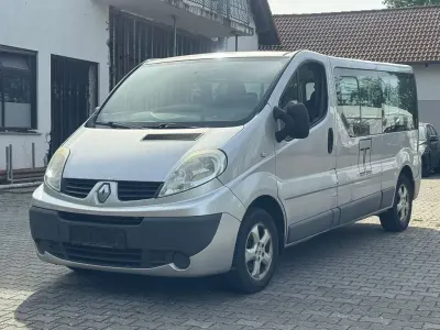 Gebraucht Renault Trafic Expression 90 PS (66 kW) 2014 Silber Van / Kleinbus