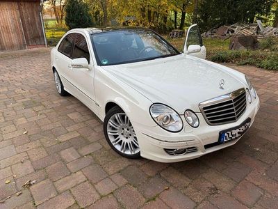 Gebraucht Mercedes E420 Avantgarde 314 PS (230 kW) 2008 Weiß Limousine