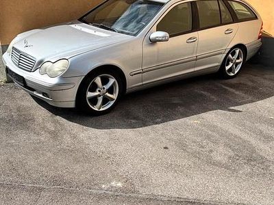 Mercedes C200