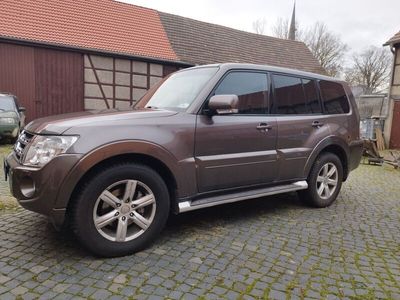 gebraucht Mitsubishi Pajero DI-D Intense AT