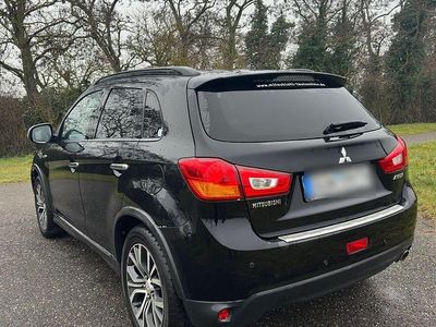 Schwarz Gebraucht 2016 Mitsubishi ASX SUV | 8.500 €