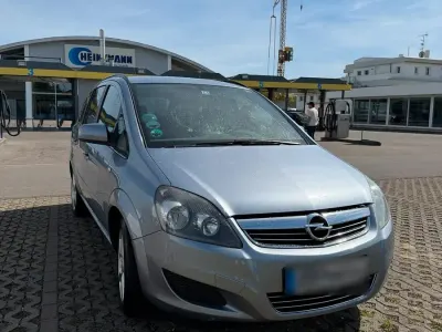 Gebraucht Opel Zafira 120 PS (88 kW) 2010 Grau Van / Kleinbus