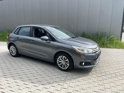 Gebraucht Citroën C4 Attraction 95 PS (69 kW) 2011 Grau Limousine