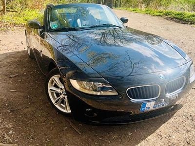 Second-hand BMW Z4 Performance 170 CP (125 kW) 2004 Negru Cabrio