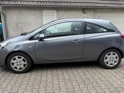 Gebraucht Opel Corsa Edition 69 PS (50 kW) 2015 Silber Kleinwagen