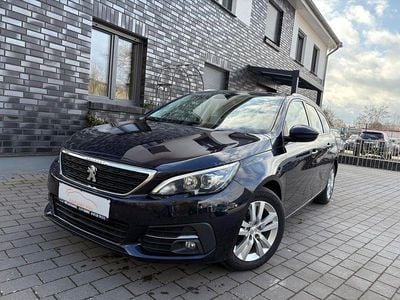 Gebraucht Peugeot 308 SW Active 131 PS (96 kW) 2017 Blau Kombi