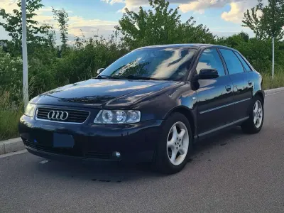 Gebraucht Audi A3 Ambiente 101 PS (74 kW) 2003 Blau Kleinwagen