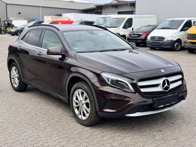 Gebraucht Mercedes GLA220 170 PS (125 kW) 2015 Braun SUV