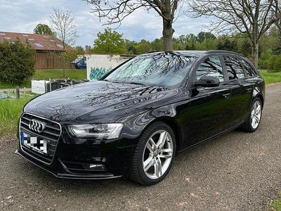 Schwarz Gebraucht 2014 Audi A4 Kombi | 8.100 € (Guter Preis)