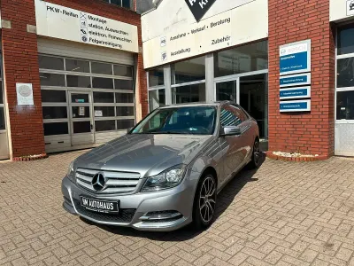 Gebraucht Mercedes C180 156 PS (114 kW) 2013 Silber Limousine
