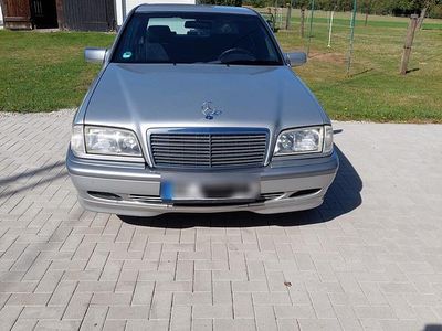 Mercedes C180