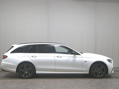 Usata Mercedes E300 AMG line 194 CV (142 kW) 2020 Bianco
