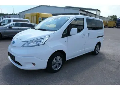 Gebraucht Nissan Evalia Tekna 80 kW (109 PS) 2020 Van / Kleinbus