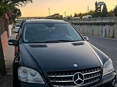 Usata Mercedes ML320 224 CV (164 kW) 2007 Nero SUV