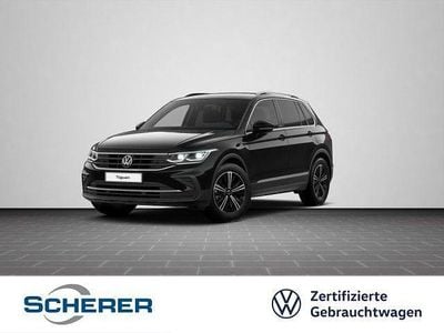 Deep black perleffekt (metallic) Gebraucht 2024 VW Tiguan Move SUV | 29.970 € (Fairer Preis)
