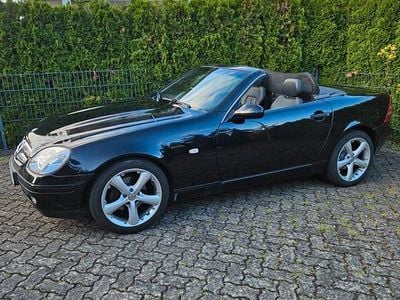 Gebraucht Mercedes SLK230 193 PS (141 kW) 1999 Schwarz Cabrio