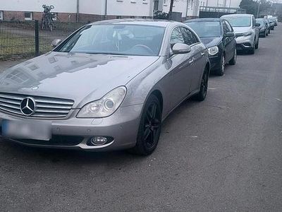 Grau Gebraucht 2005 Mercedes CLS350 Limousine | 5.000 € (Fairer Preis)