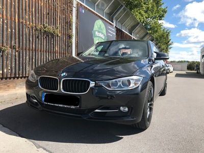 gebraucht BMW 320 i Sport Line M Paket [8-fach bereift]