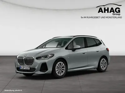 Używany BMW 223 Active Tourer Performance 211 KM (155 kW) 2025 Srebrny Minivan