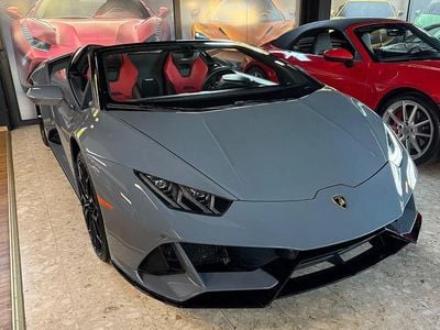 Grau Gebraucht 2022 Lamborghini Huracán Cabrio | 269.900 €